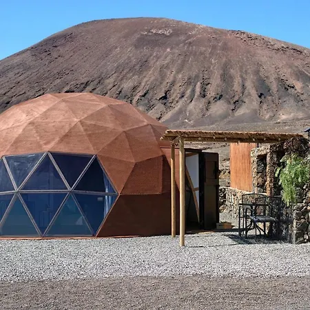 Tara Domo Villa *